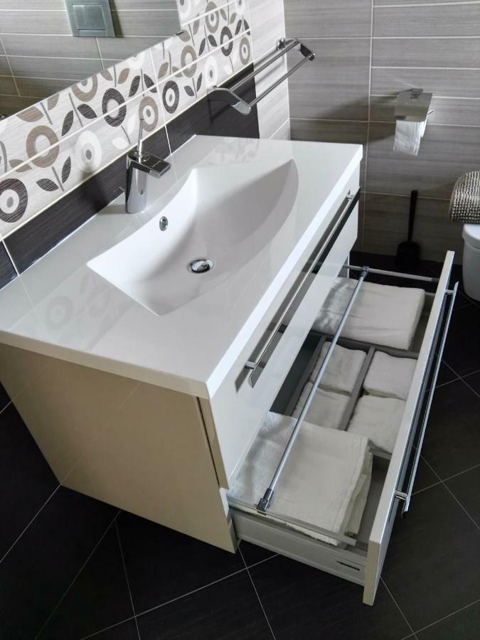 Torri Camuzzi Exclusive Luxury Apartment Pescara Ngoại thất bức ảnh